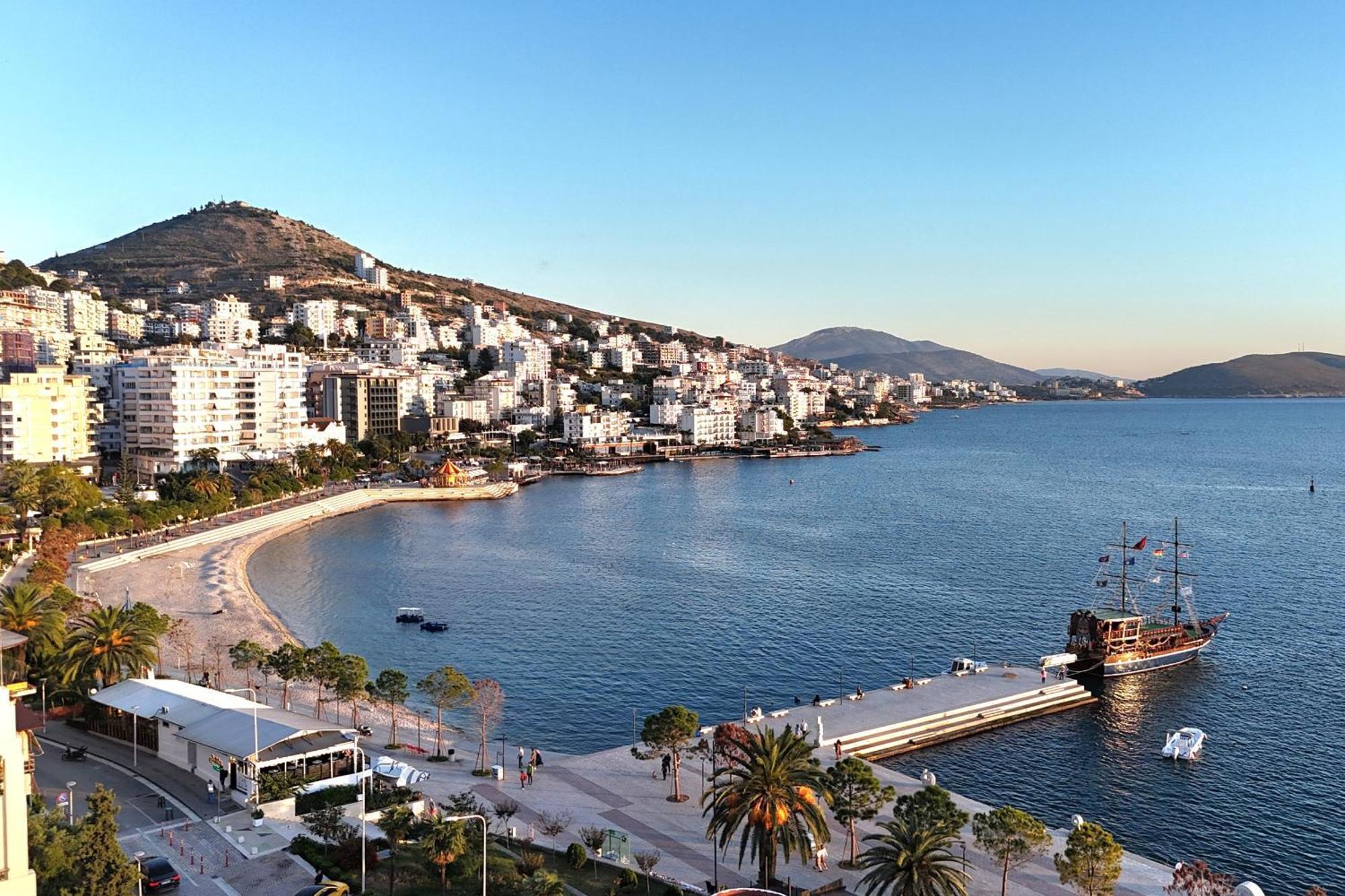Deep Blue Rooftop - 111 Saranda Zewnętrze zdjęcie
